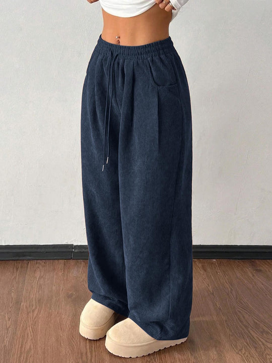 Damen-Cordhose mit weitem Bein und Kordelzug