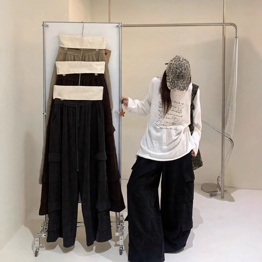 Damen-Freizeithose aus Cord, weit geschnitten