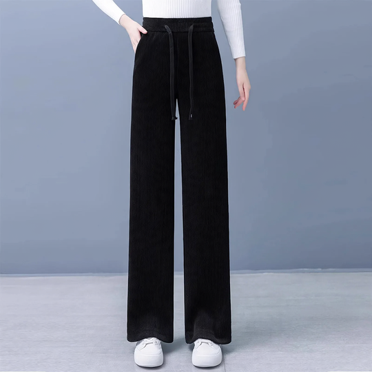 Gefütterte Cordhose mit weitem Bein