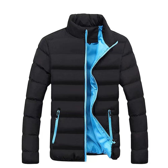 Kurze, gefütterte Herrenjacke, modisch