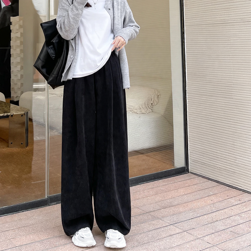 Damen-Cordhose mit weitem Bein und geradem Schnitt