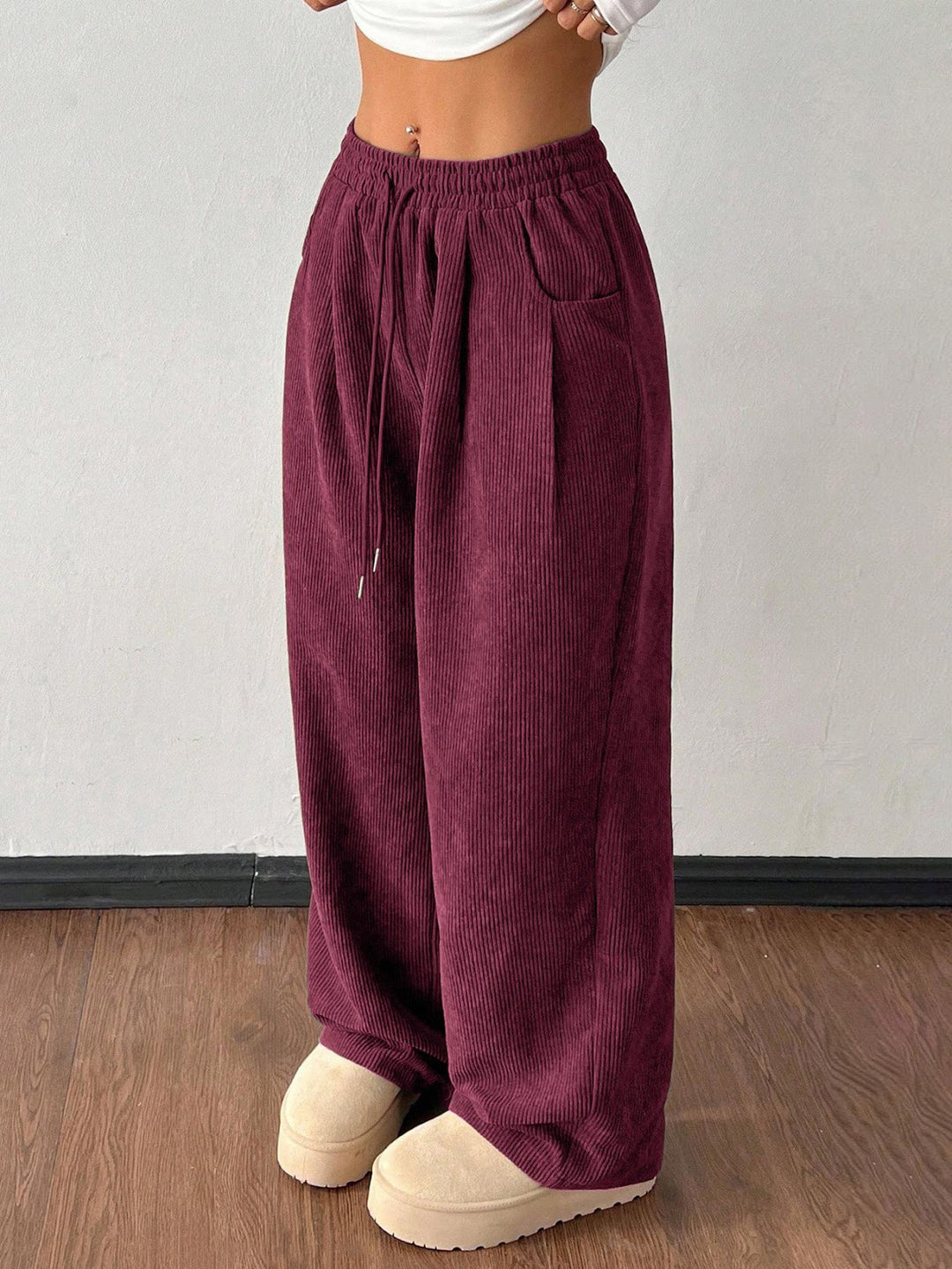 Damen-Cordhose mit weitem Bein und Kordelzug