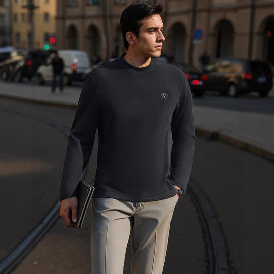 Hochwertiger Strickpullover mit Stickerei für Herren