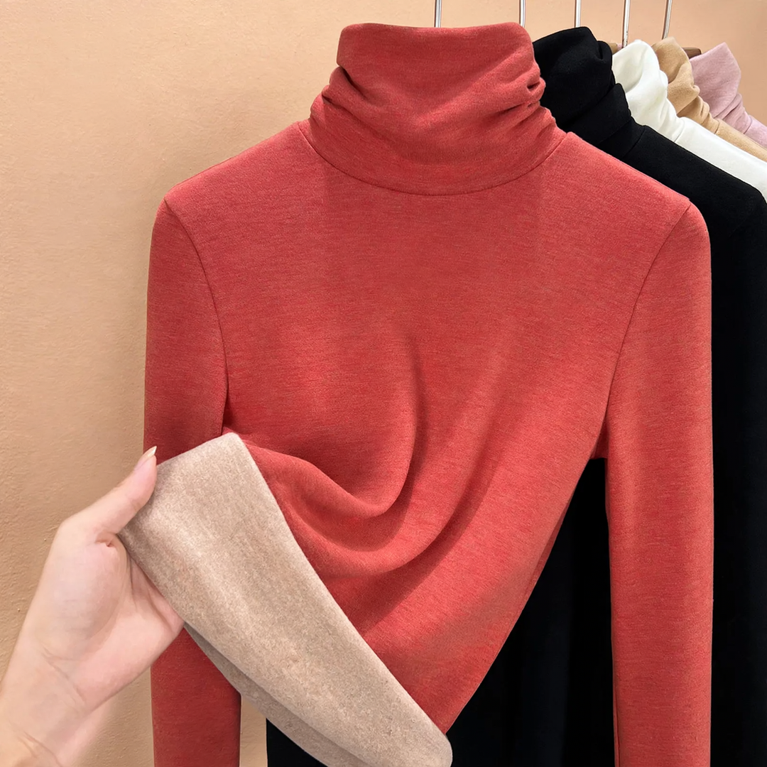 Gefütterter Strickpullover mit hohem Kragen