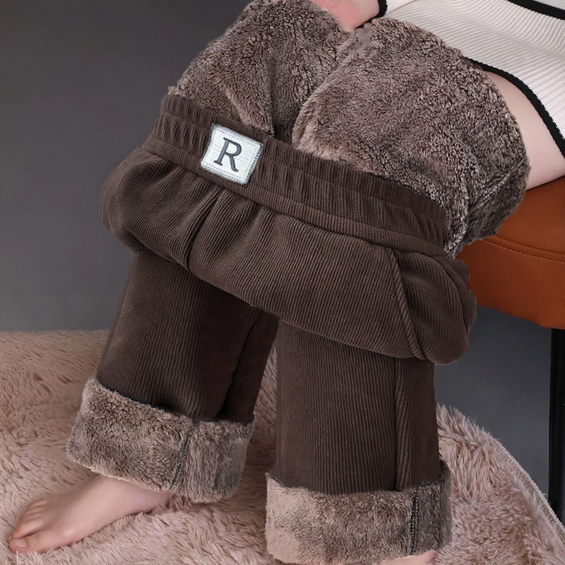 Gefütterte Cord-Weithose für Damen, warm und gerade