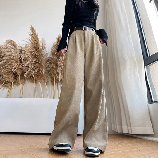 Damen-Cordhose mit weitem Bein und geradem Schnitt