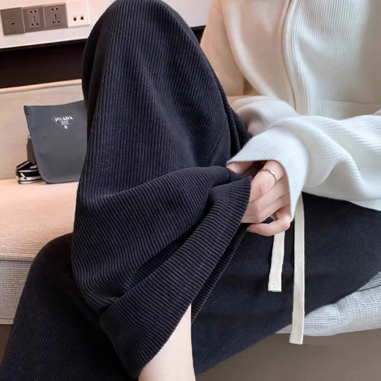 Damen-Cordhose mit weitem Bein, gefüttert