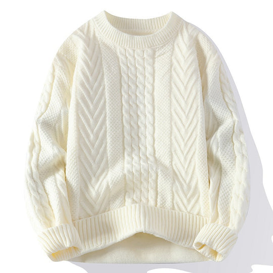 Grober Strickpullover mit Zopfmuster