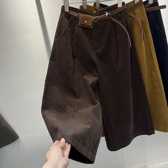 Damen-Cordhose, knielang, mit Gürteltasche