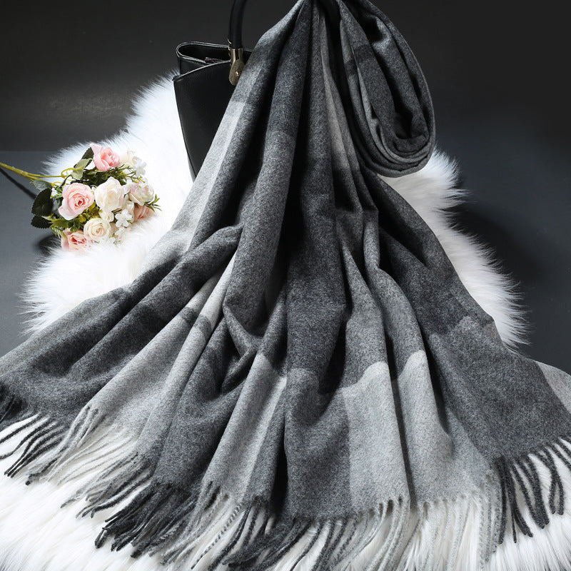 Langer Schal im Karomuster, warmes Winter-Accessoire
