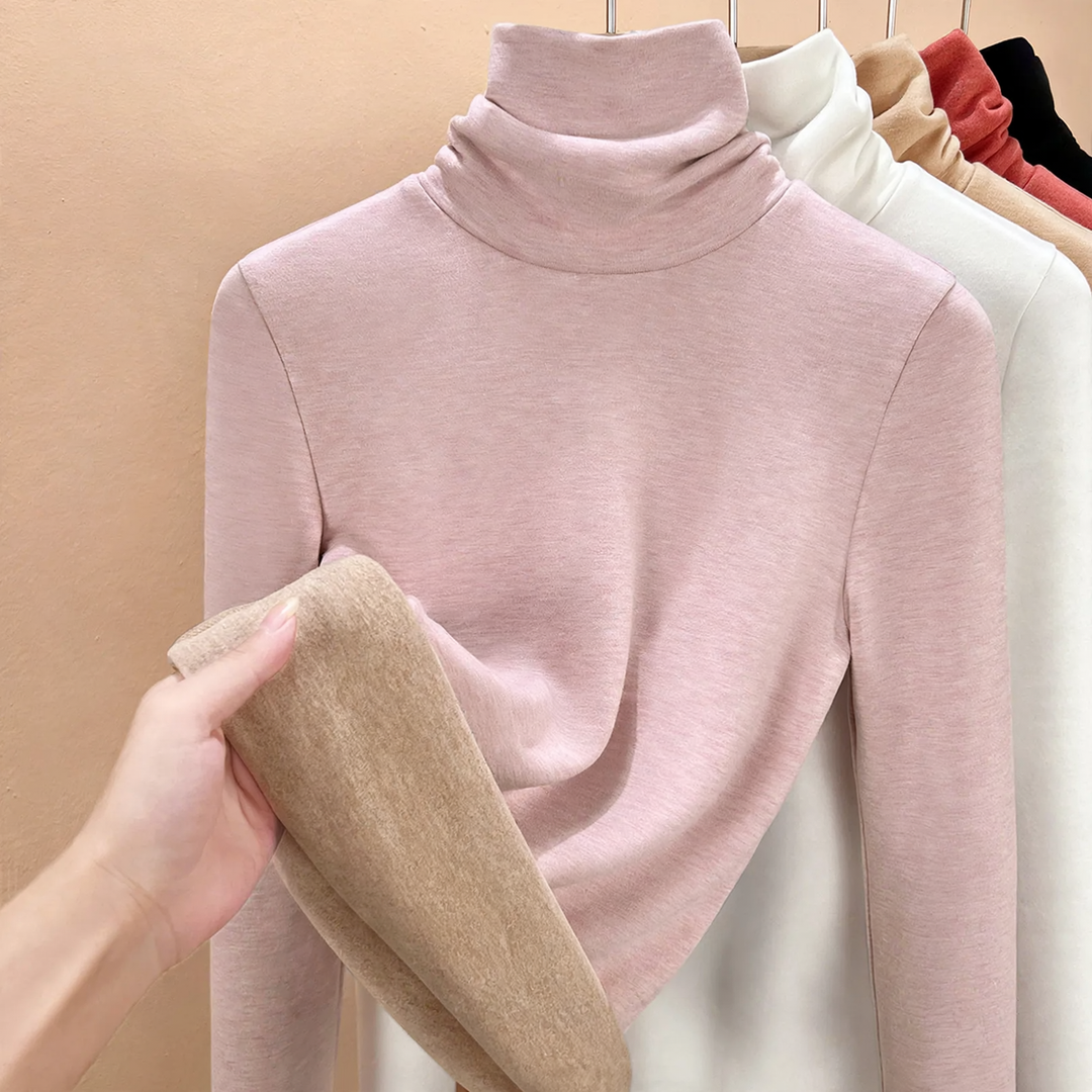 Gefütterter Strickpullover mit hohem Kragen