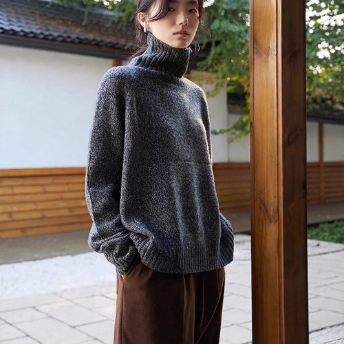 Damen-Rollkragenpullover aus 100% Schafwolle, locker