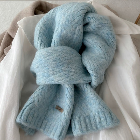Unifarbener Strickschal aus Alpakawollmischung