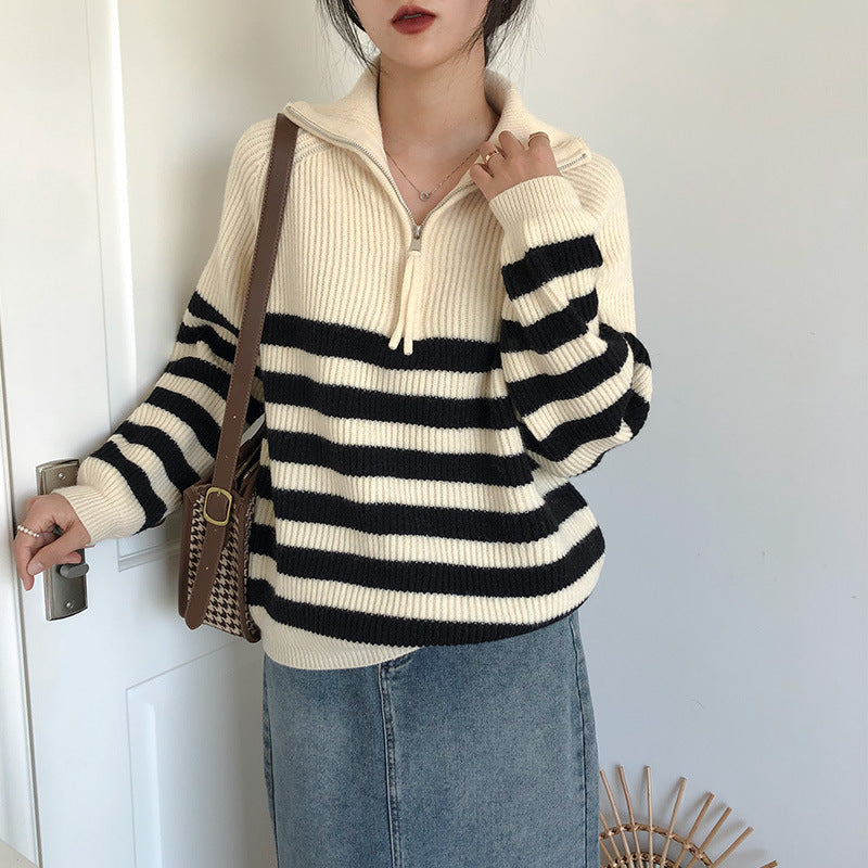 Damen-Strickjacke mit Reißverschluss und Streifenmuster