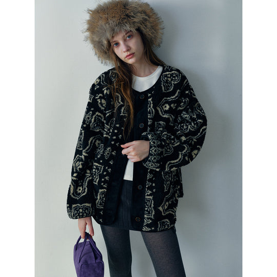 Damen-Plüschjacke mit Rundhalsausschnitt und Muster, Modell H9965
