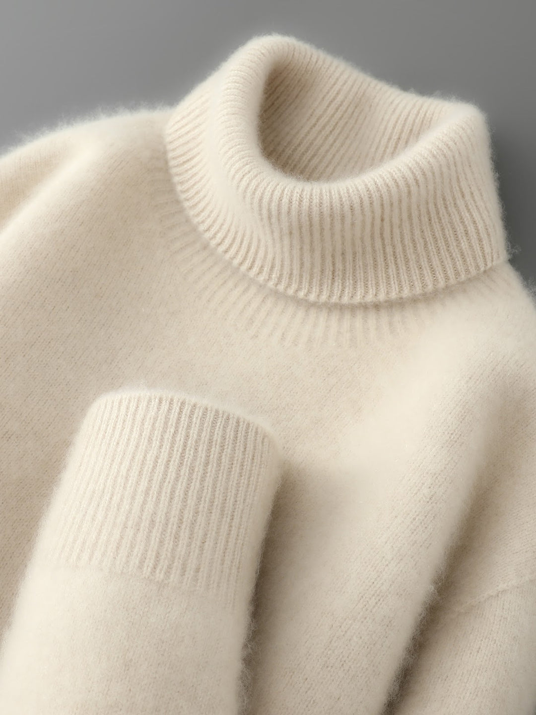 Herren-Pullover aus 100% Wolle mit Stehkragen
