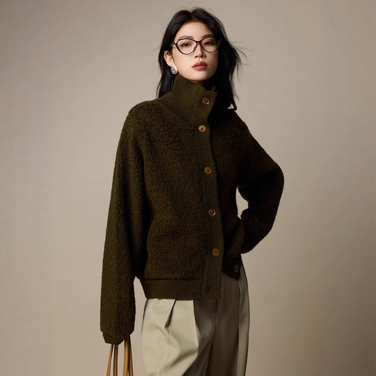 Damen-Strickjacke aus Wolle, hochgeschlossen