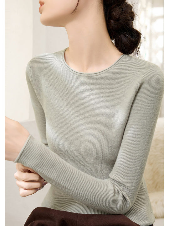 Schmal geschnittener Strickpullover mit Rundhalsausschnitt