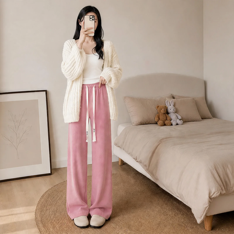 Gefütterte Damen-Cordhose mit Lammfleece-Optik