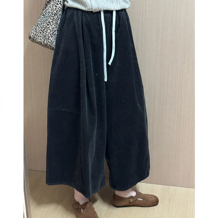 Gefütterte Damen Cordhose, verkürzt