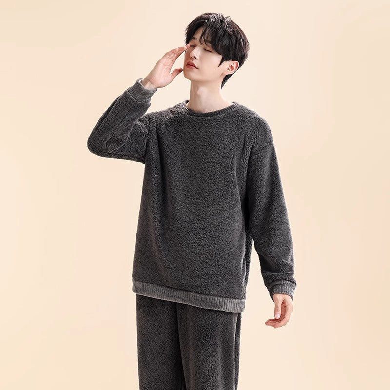 Herren-Pyjama-Set aus Korallenfleece, gefüttert, mit Reißverschluss