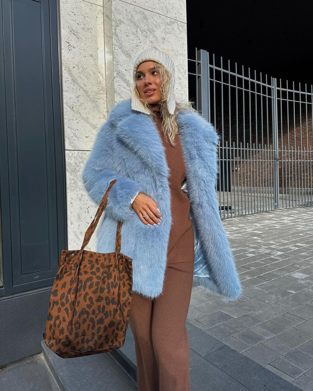Mittellange Kunstpelzjacke für Damen