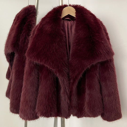 Elegante Kunstpelzjacke mit großem Revers