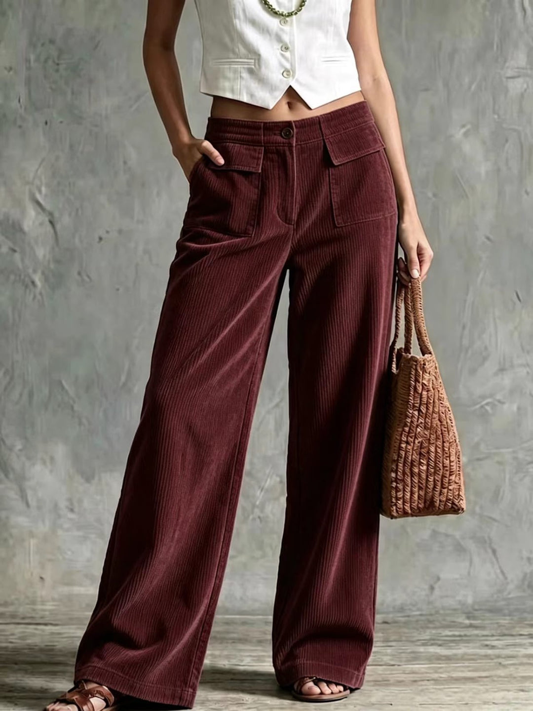 Kord-Weithose mit hohem Bund und Taschen