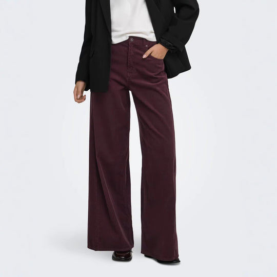 Kord-Weithose im Vintage-Stil