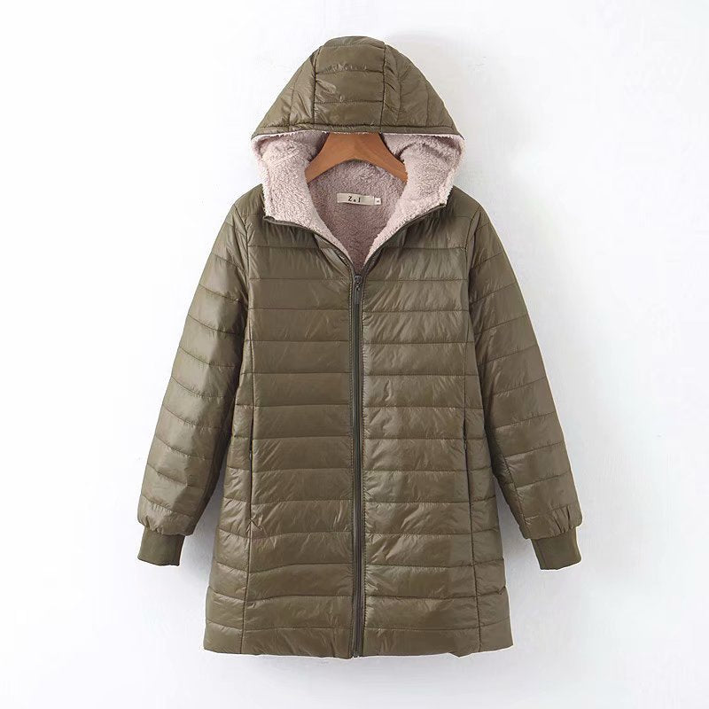 Gefütterter Damen-Wintermantel mit Kapuze und Lammfell-Optik