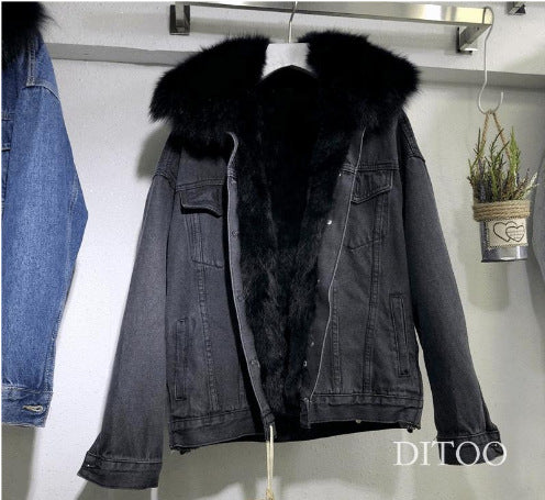 Gefütterte Jeansjacke mit großem Fellkragen
