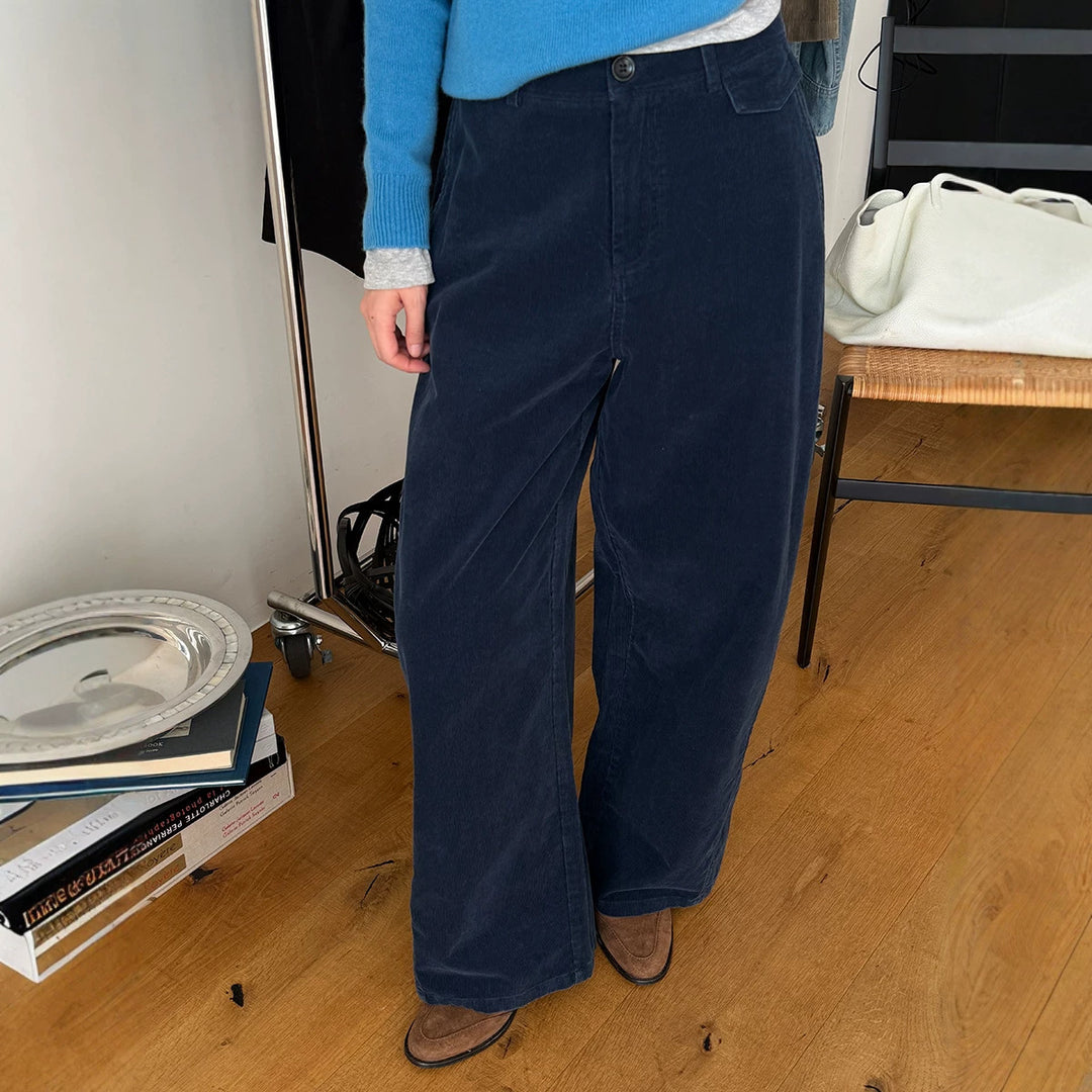 Weiche Kord-Hose mit angerauter Oberfläche