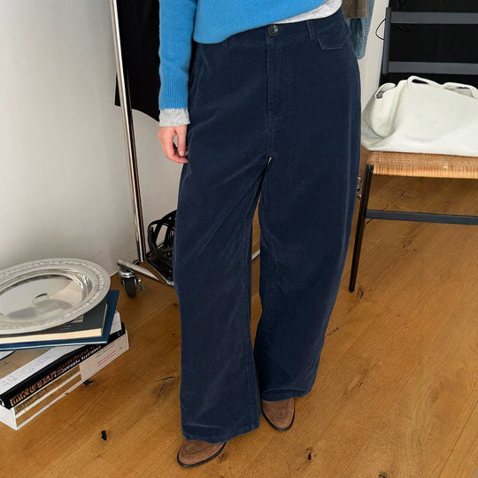 Weiche Kord-Hose mit angerauter Oberfläche