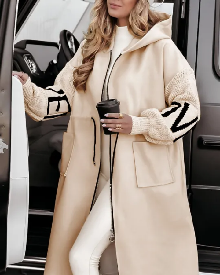 Lässige Kapuzenjacke mit Strickärmeln