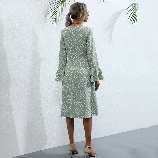 Damen Charmantes Wickelkleid mit Rüschendetails Nord Taschen