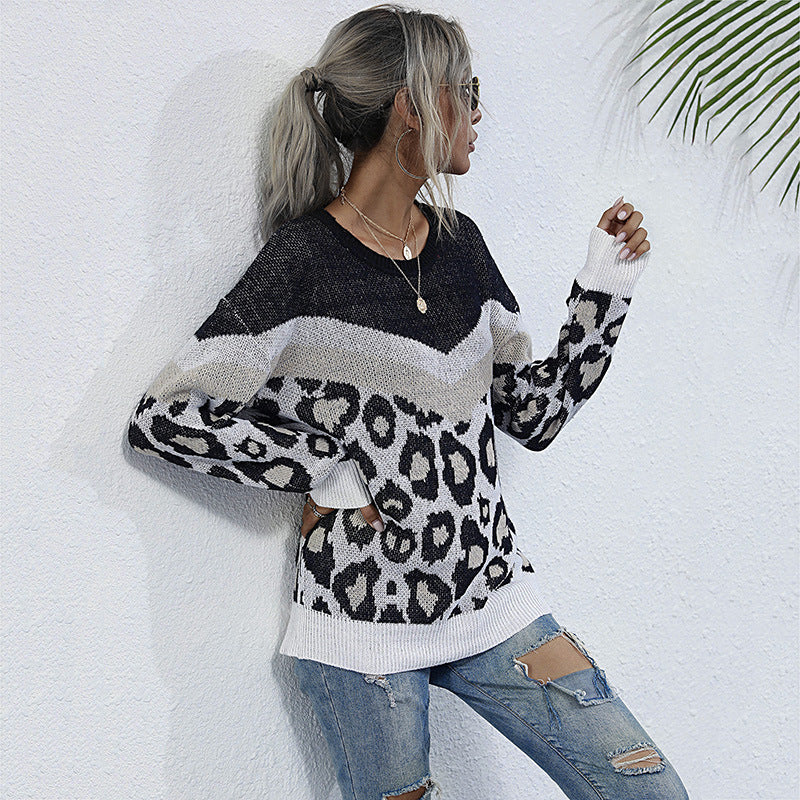 Damen Oversize Strickpullover mit Leopardenjacquard und kontrastierender V‑Blende Nord Taschen