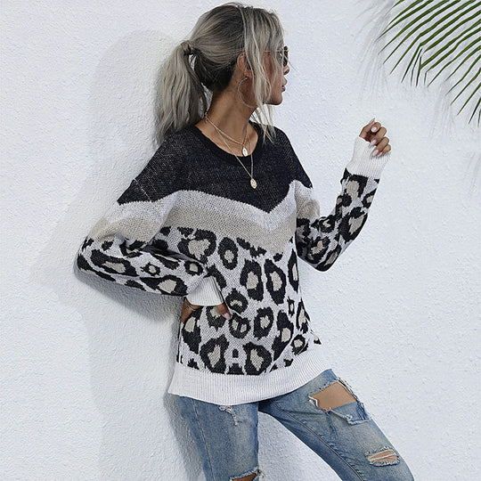 Damen Oversize Strickpullover mit Leopardenjacquard und kontrastierender V‑Blende Nord Taschen