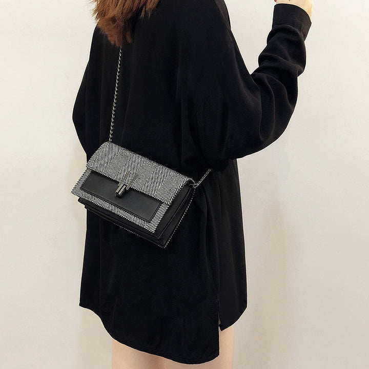 Damen Designer Umhängetasche mit strukturiertem Stoff und elegantem Verschluss Nord Taschen