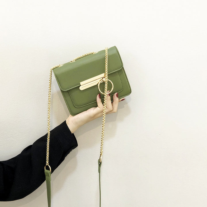 Damen Mini-Umhängetasche mit eleganter Kettenapplikation Nord Taschen