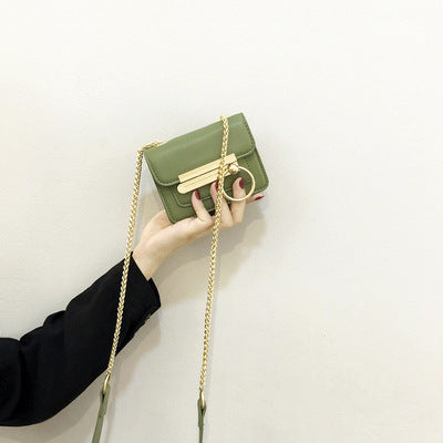 Damen Mini-Umhängetasche mit eleganter Kettenapplikation Nord Taschen