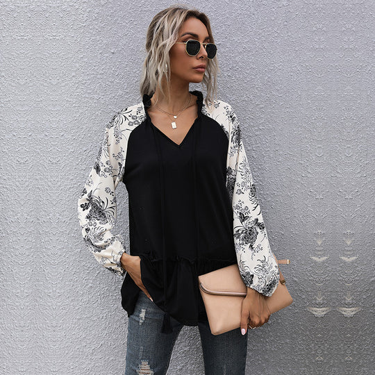 Damen Lässige V‑Ausschnitt Tunika‑Bluse mit Volantsaum, Blumenraglanärmeln und Kordelzug Nord Taschen