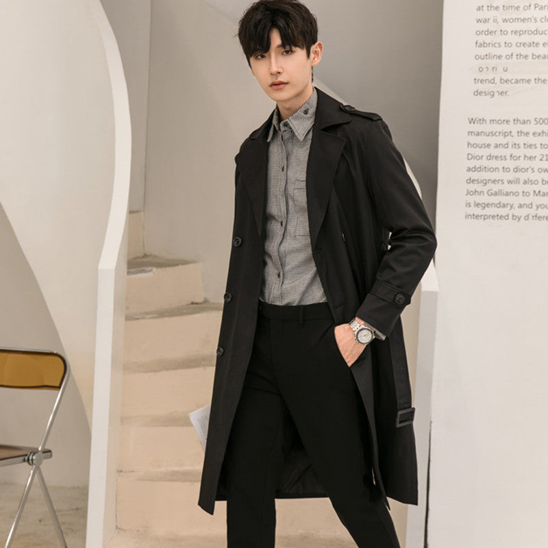 Herren Eleganter knielanger Trenchcoat aus leichtem Funktionsstoff mit Taillengürtel Nord Taschen