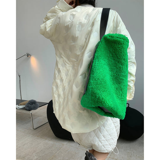 Damen Oversize-Steppjacke ohne Kragen mit Rundhalsausschnitt und leichter Wattierung Nord Taschen