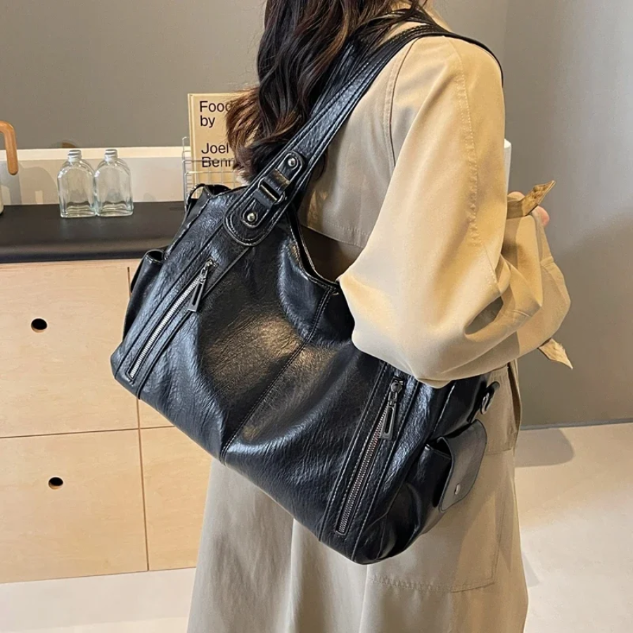 Stilvolle Lederhandtasche Mit Reißverschluss