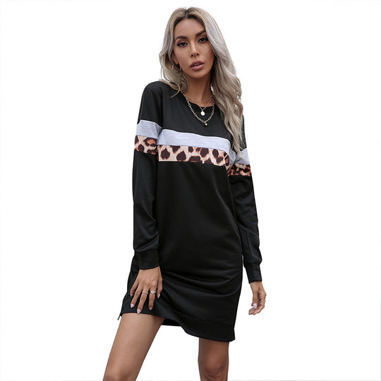 Damen lässiges Sweatshirtkleid mit Leopardenstreifen und kontrastierendem Brustband Nord Taschen