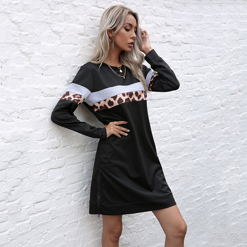 Damen lässiges Sweatshirtkleid mit Leopardenstreifen und kontrastierendem Brustband Nord Taschen
