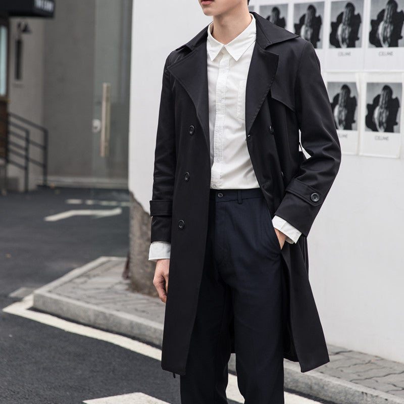 Herren Eleganter taillierter Trenchcoat mit doppelter Knopfleiste und Bindegürtel Nord Taschen