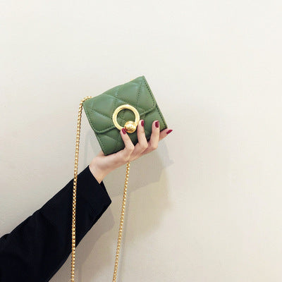 Damen Clutch-Tasche mit auffälligem Kettenverschluss Nord Taschen