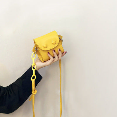 Damen Mini-Handtasche mit verspieltem Kettenzug Nord Taschen