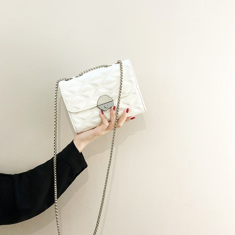 Damen Clutch im klassischen Steppmuster Nord Taschen